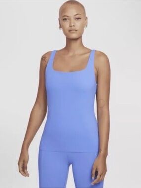 Nike Yoga Luxe Square Neck Shelf Bra Tank in Periwinkle NWT Size L